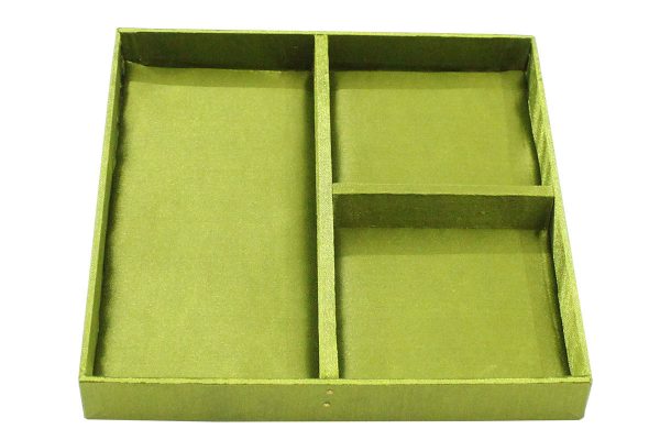 8 x 8 x 3 inch Green Embroidered Floral Zari Box