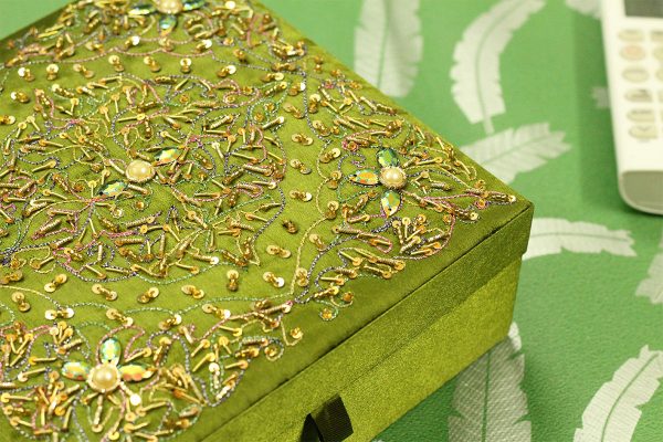 8 x 8 x 3 inch Green Embroidered Floral Zari Box