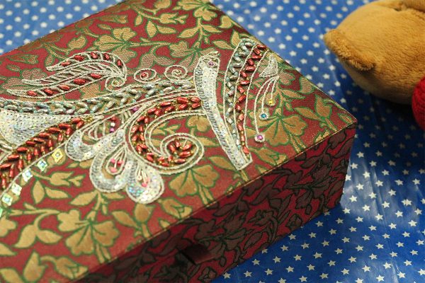10 x 7 x 3 inch Maroon Embroidered Floral Zari Box