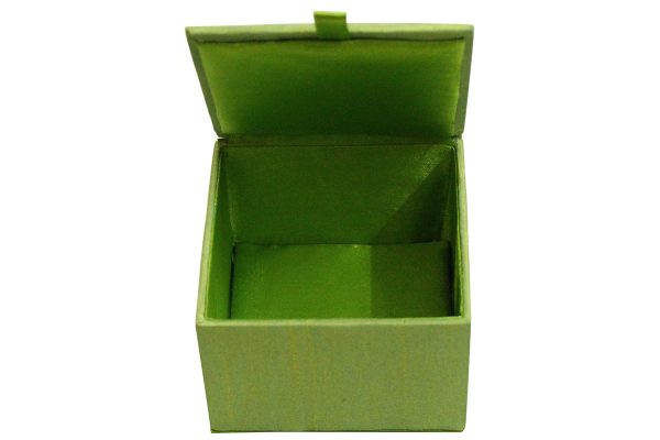 4 x 4 x 2.5 inch Green Embroidered Geometric Zari Box