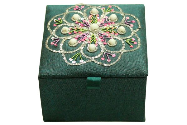 4 x 4 x 2.5 inch Green Embroidered Geometric Zari Box