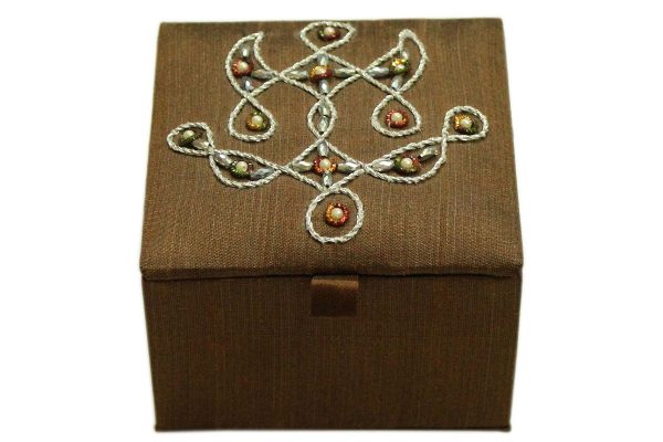 4 x 4 x 2.5 inch Brown Embroidered Floral Zari Box