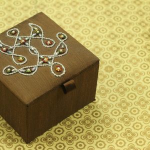 4 x 4 x 2.5 inch Brown Embroidered Floral Zari Box