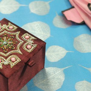 4 x 4 x 2.5 inch Brown Embroidered Floral Zari Box