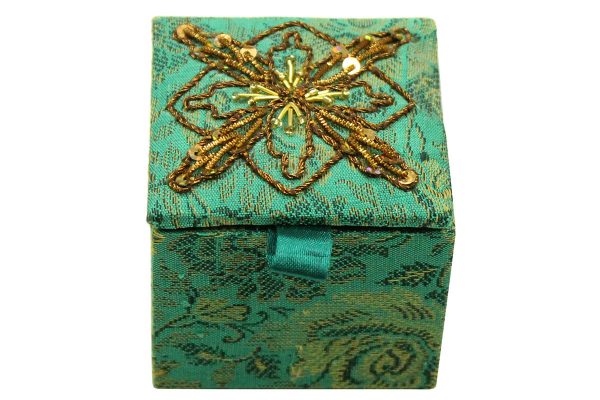 2.5 x 2.5 x 2 inch Green Embroidered Geometric Zari Box