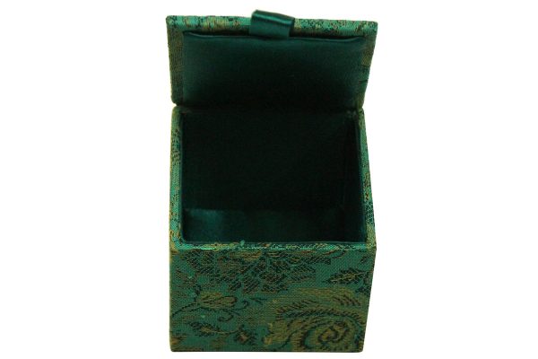2.5 x 2.5 x 2 inch Green Embroidered Geometric Zari Box