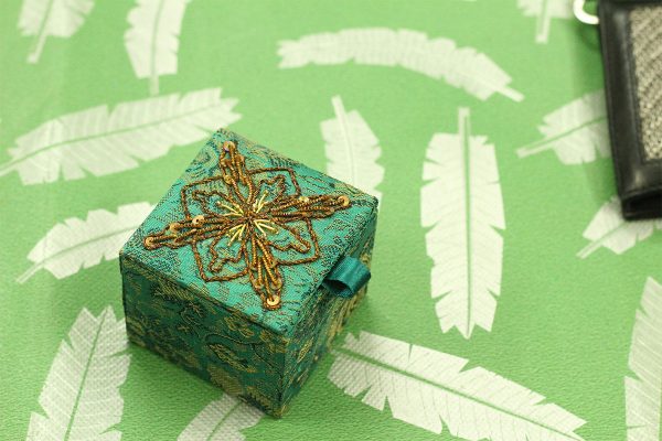 2.5 x 2.5 x 2 inch Green Embroidered Geometric Zari Box