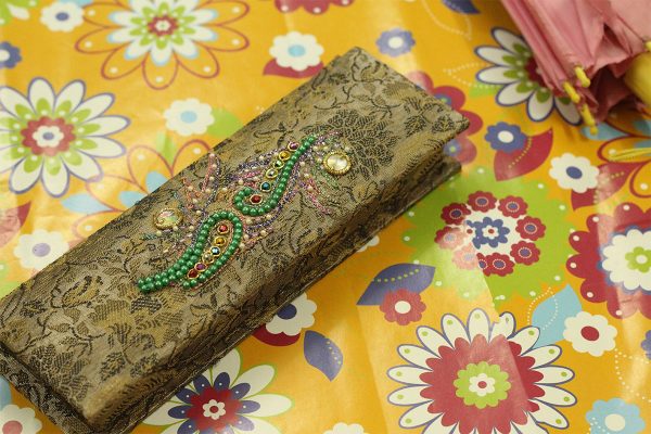 8 x 2.5 x 1 inch Gold Embroidered Floral Zari Box
