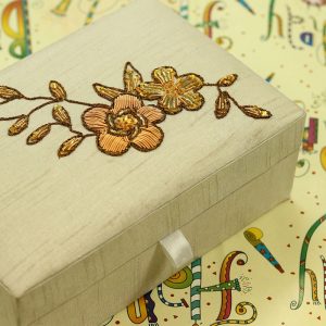 7.5 x 5 x 2.5 inch White Embroidered Floral Zari Box