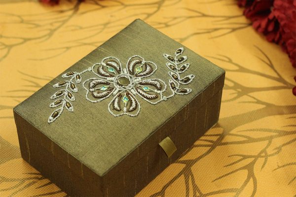 6 x 4 x 3 inch Green Embroidered Floral Zari Box