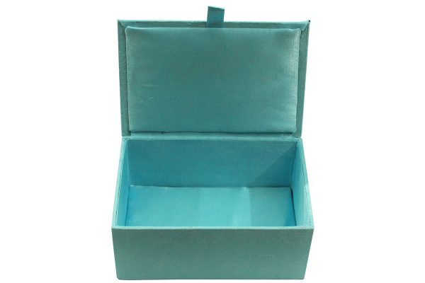 6 x 4 x 2.5 inch Blue Embroidered Floral Zari Box