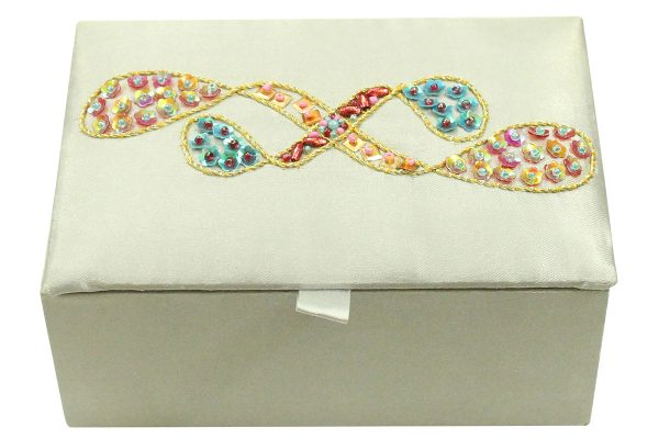 6 x 4 x 2.5 inch White Embroidered Floral Zari Box