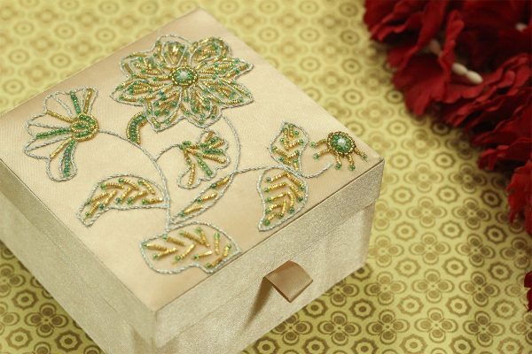 5 x 5 x 3 inch Cream Embroidered Floral Zari Box