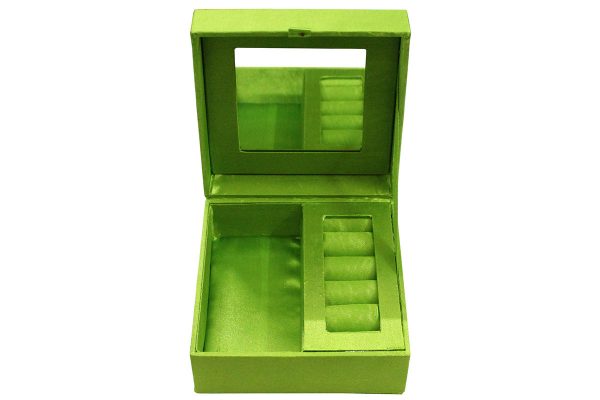 5 x 5 x 2.5 inch Green Embroidered Floral Zari Box